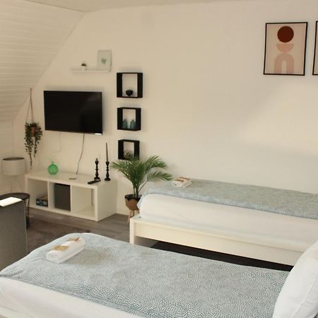 Wohlfuehl & Schickes Apartment ไฮล์บรอนน์ ภายนอก รูปภาพ