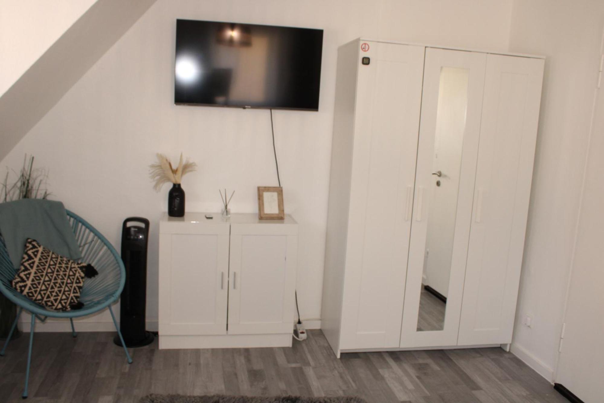 Wohlfuehl & Schickes Apartment ไฮล์บรอนน์ ภายนอก รูปภาพ